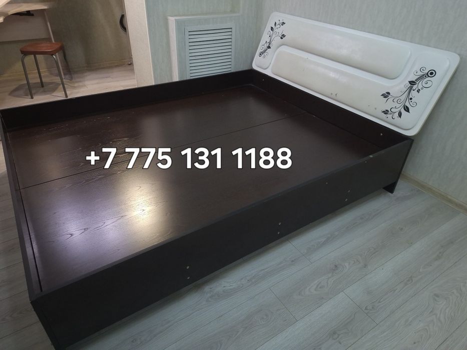 Кровать двуспальная