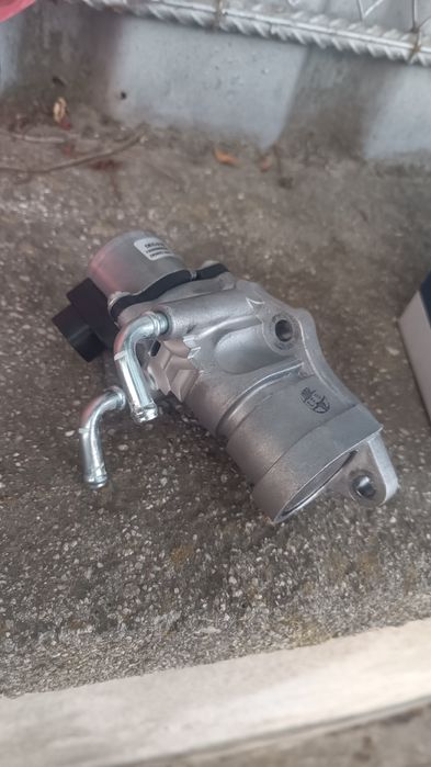 Егиер клапа за Тойота рав 4