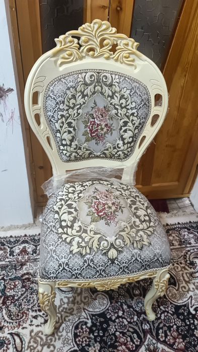 Stol stul 12 talik yengide turipti