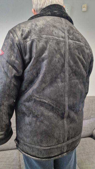 Мъжко черно яке с подплата