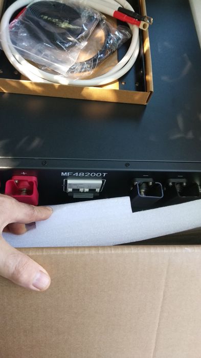 Батерия 100А 5кв литиевойона за соларна система
Спецификации

Номиналн