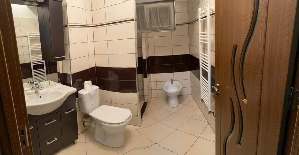 Apartament de inchiriat.