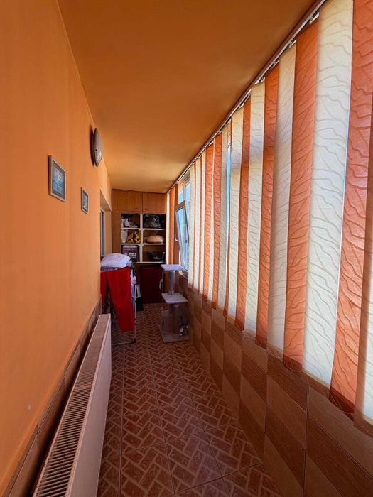 Apartament 3 camere decomandat, 70 mp, Buhusi – Central, zona linistita, mobilat