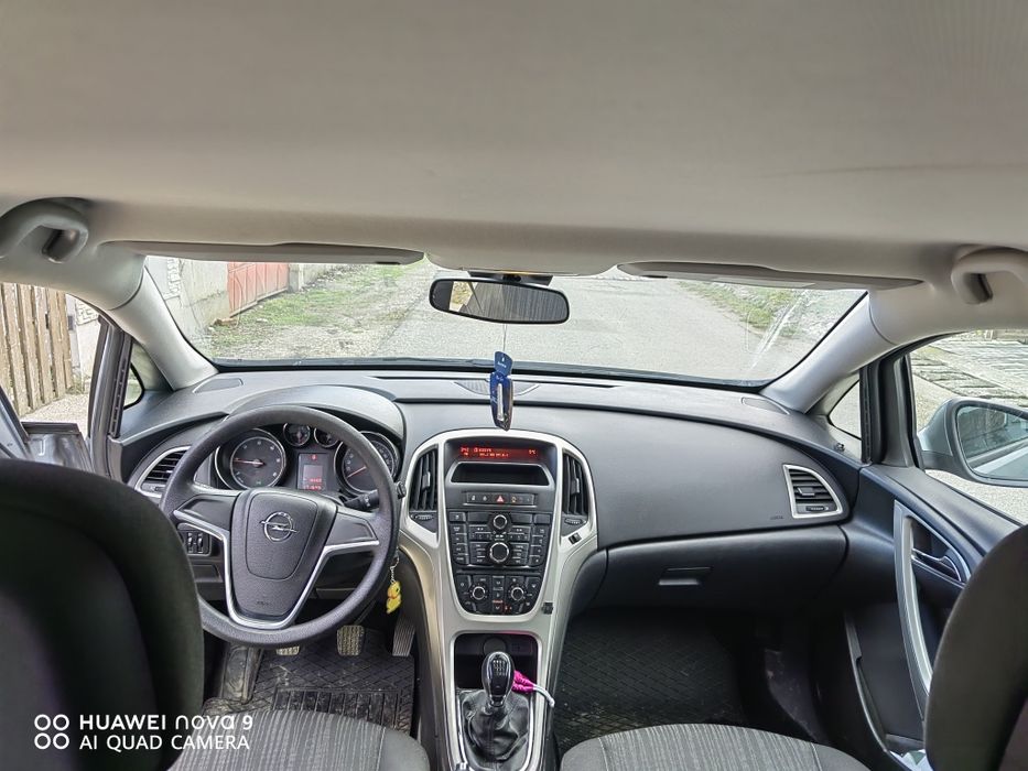 Vind  opel. Asta h 2011