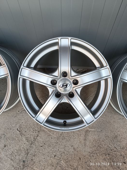 17/5/114,3-ХЮНДАЙ САНТА ФЕ,и 40,Хонда,МАЗДА,Нисан, КИА,Тойота,СУЗУКИ