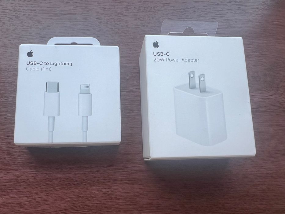 Apple adapter 20w USB-C fast charger 
Кабель Usb-C (1m) оригинал