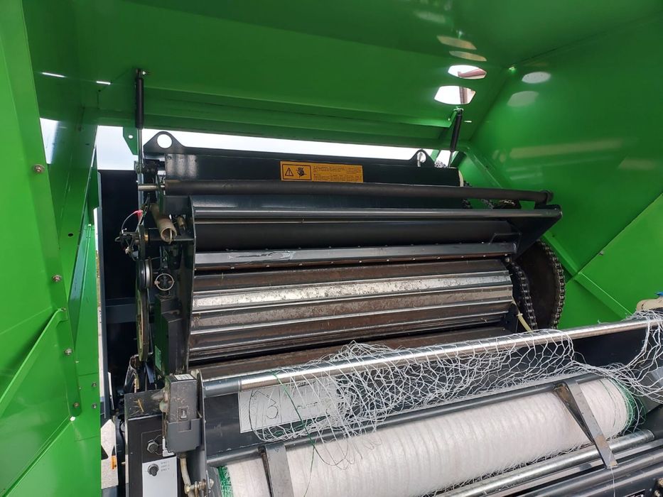 Presa baloti,Balotiera Deutz fahr 121 L,dimensiune balot 120/120