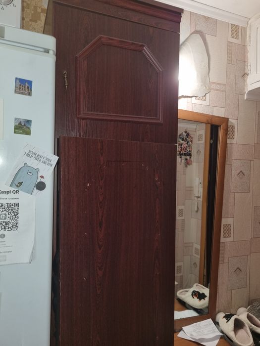 Отдам шкаф пенал