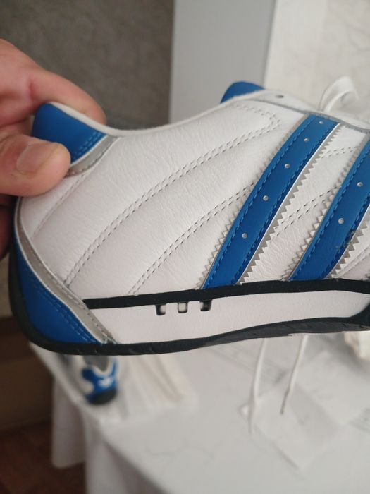 Кроссовки Adidas originals
