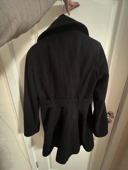 Дамско палто Guess