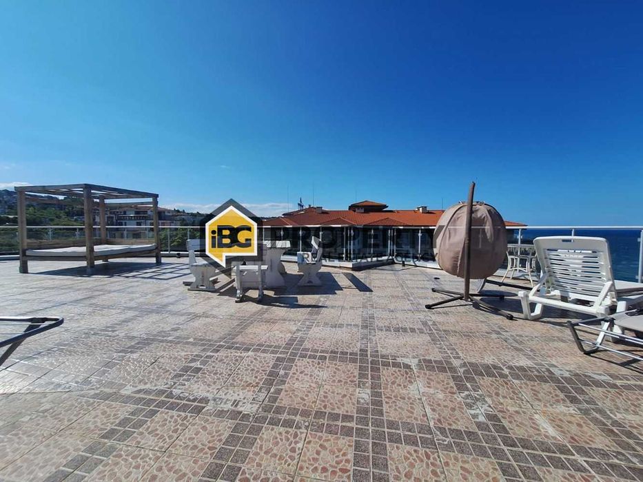 Продава се Двустаен апартамент в Бяла - 199 кв.м за 359 €/кв.м - Снимка #4