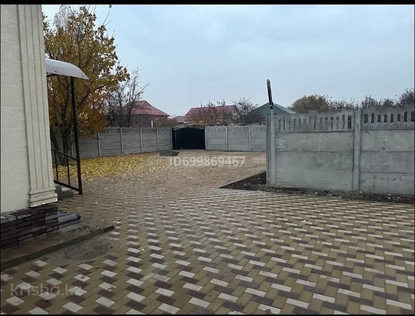 дом 4ком 6сот кв 100/2