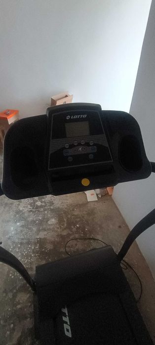 vand banda de alergare Lotto