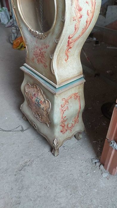 Pendulă de podea în stil venețian