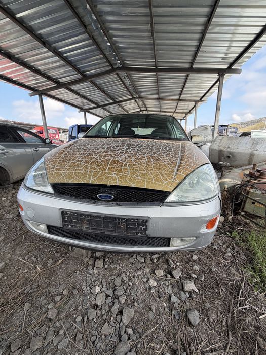 Форд  фокус 2.0 130кс 1999г бензин На Части