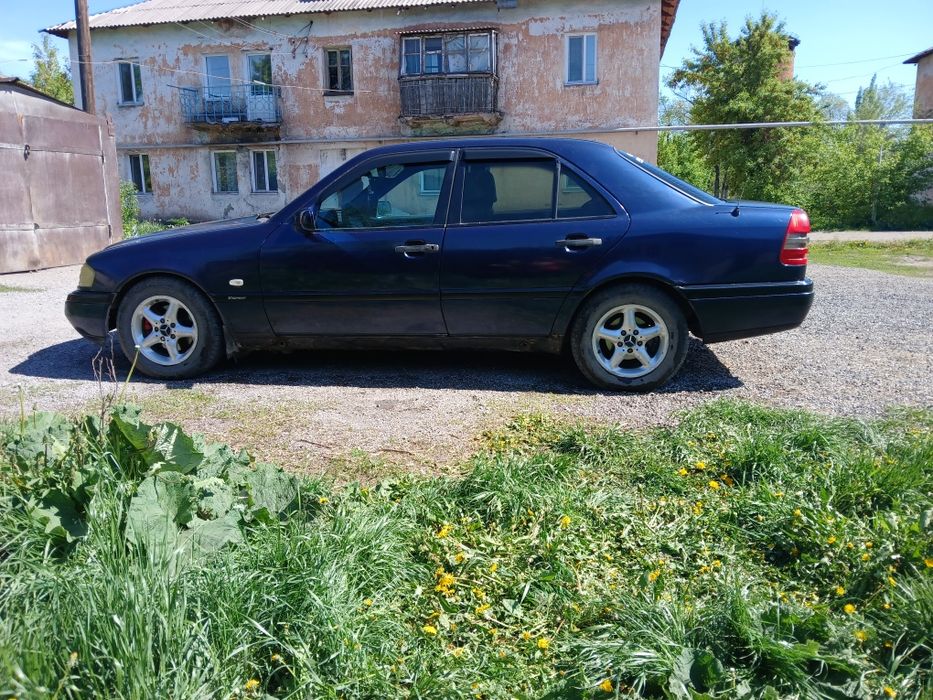 Продам мерседес с 180