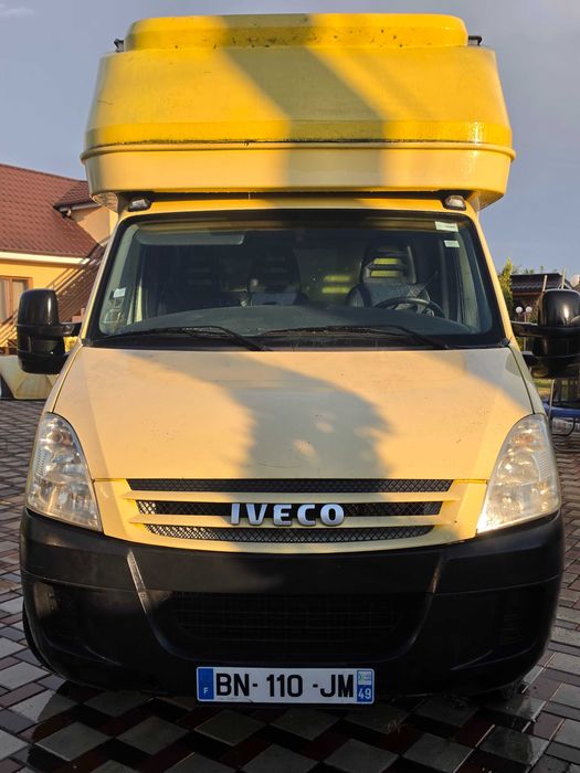 Iveco 35C12 - Carosat Cub Box 23 m³