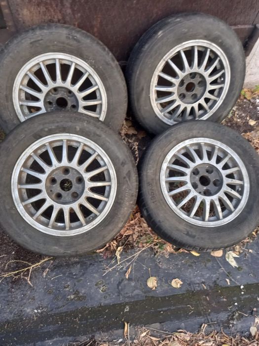 Продам комплект дисков с резиной R15.