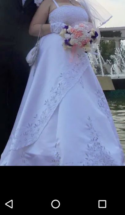 Свадебное платье