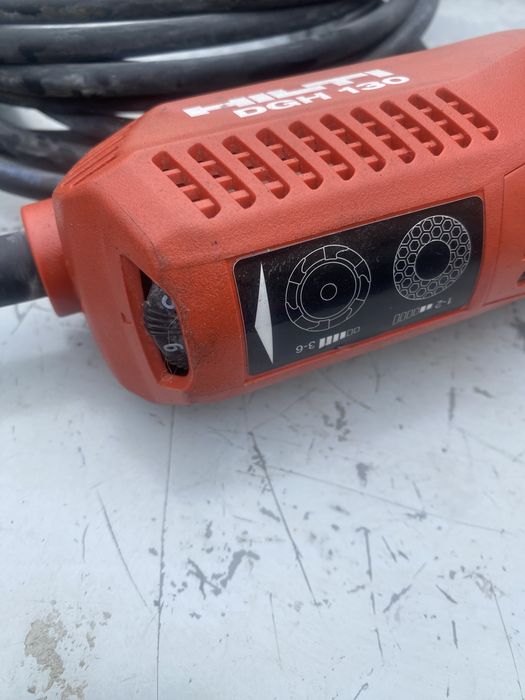 Masina de slefuit beton HILTI DGA 130, an 2024