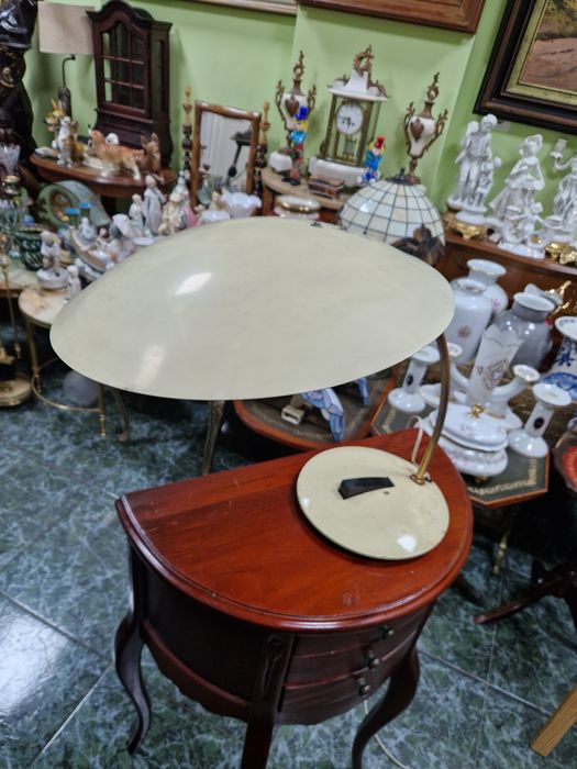 Рядка голяма антикварна руска съветска настолна лампа