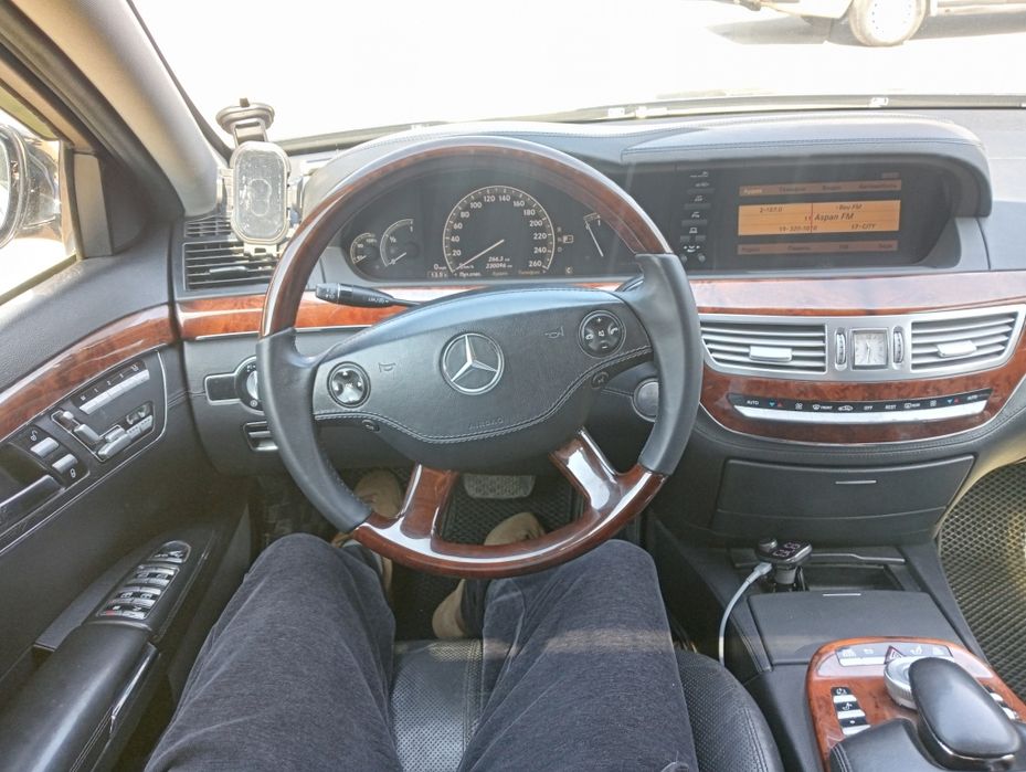 Мерседес S500 в отличном состоянии