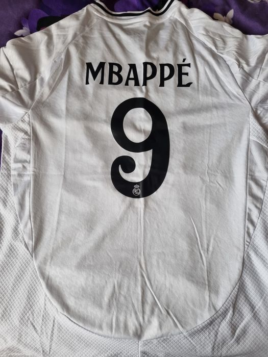 Vind tricou Real Madrid