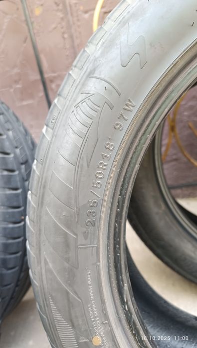 Honqi eqm5 radnoy balon 4.000 km yurgan