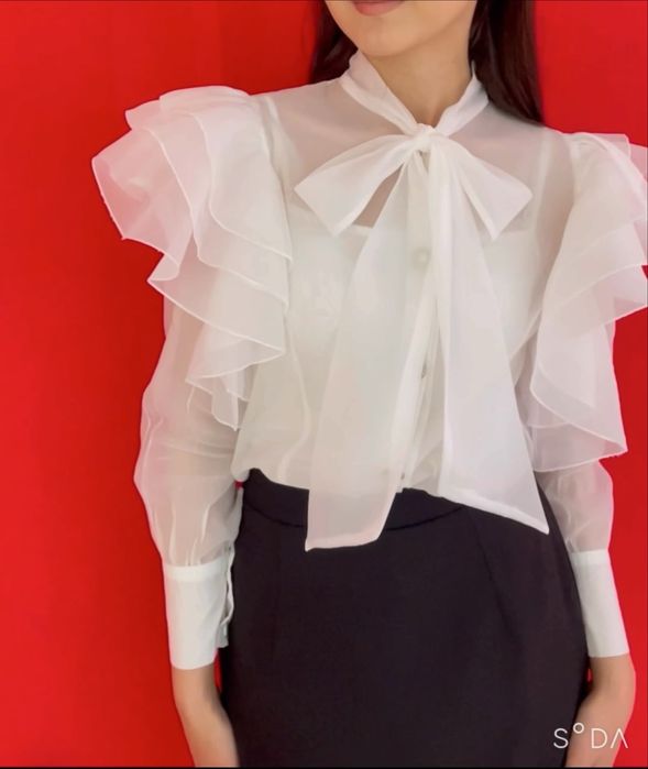 Блузка, М размер, в отличном состоянии,