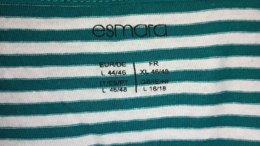 Tricou scurtă pentru femei. 2 pereche.