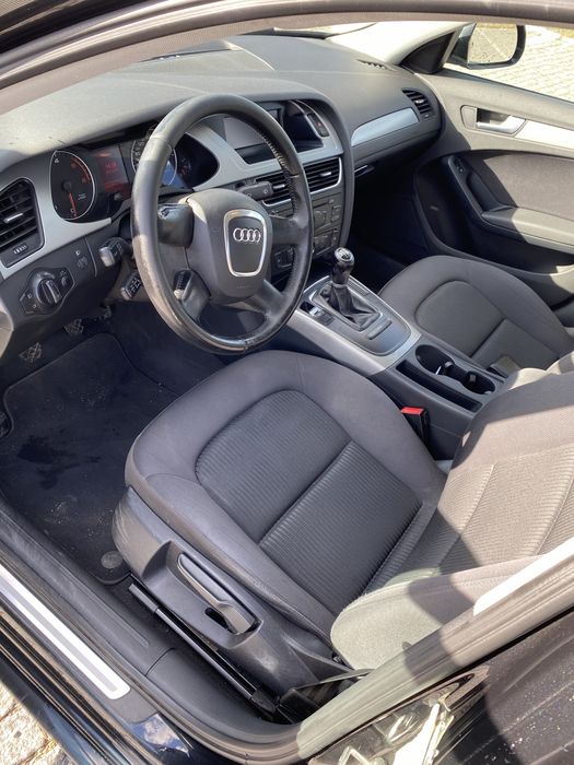 Vand Audi A4 B8, 2.0 TDI