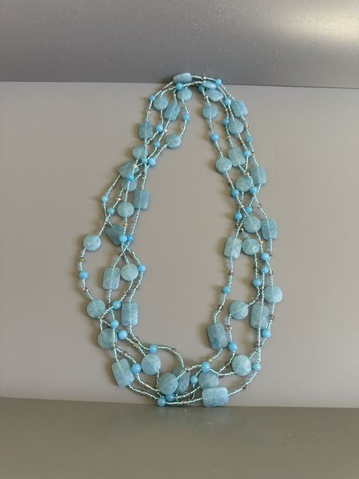 Бусы из натуральных камней