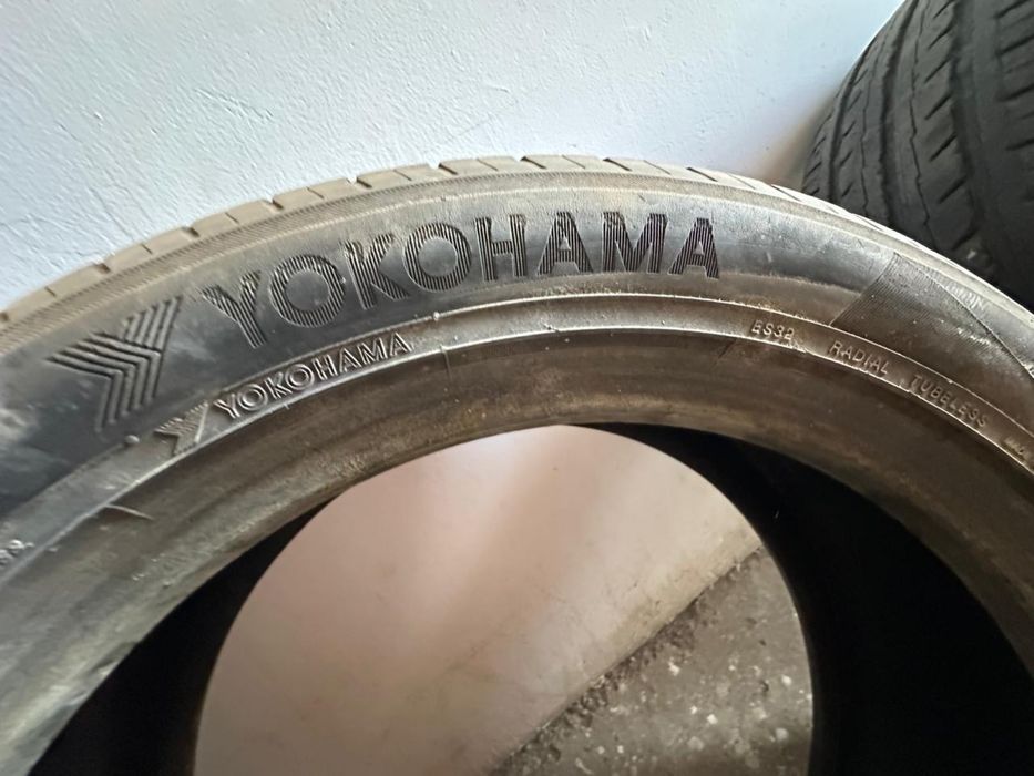 YOKOHAMA   215/50  R 17.