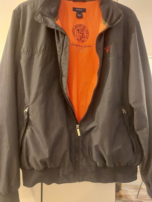 Продавам пролетно мъжко яке GANT L