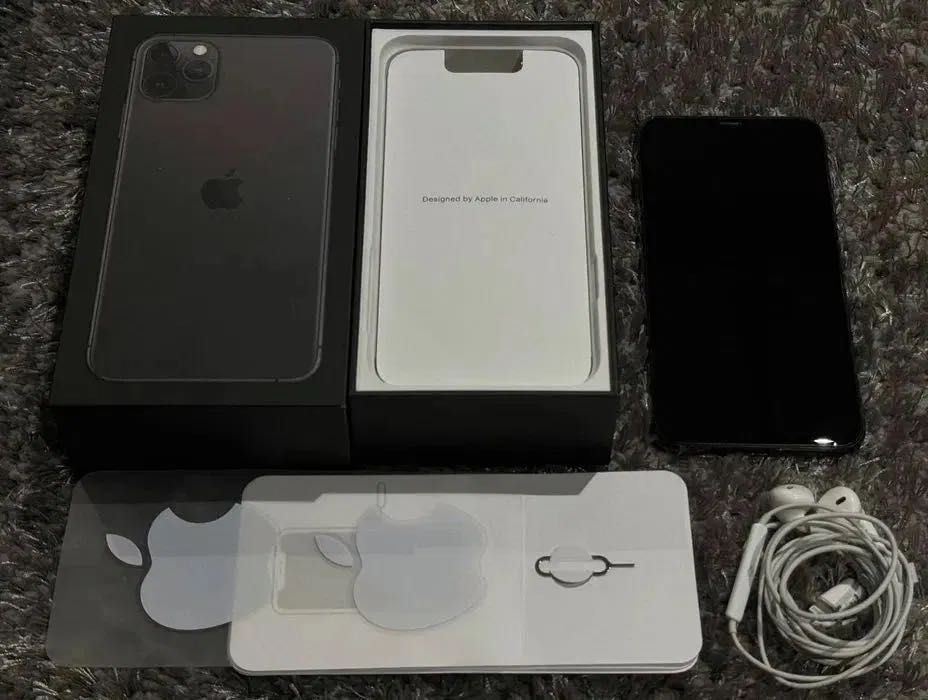 Iphone 11 PRO MAX - 256GB КАТО НОВ!