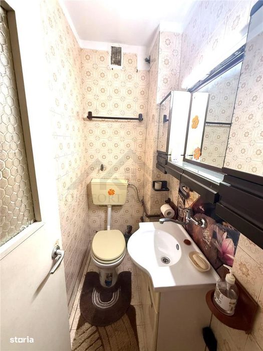 Apartament 3 camere ,  zona Aradului