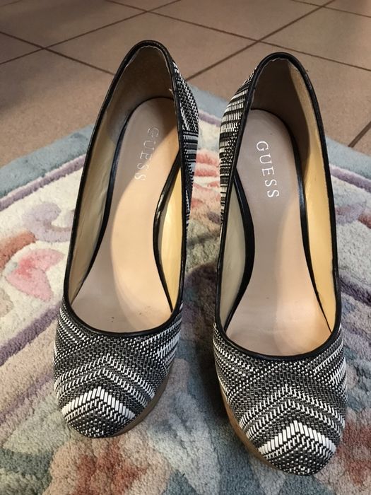 Оригинални маркови обувки Guess токчета Cavalli боти