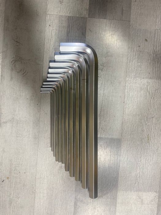 Комплект ключей шестигранных с 3 до 19 мм новые