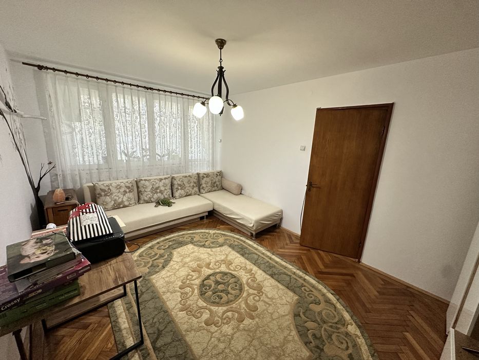 Apartament cu doua camere de închiriat