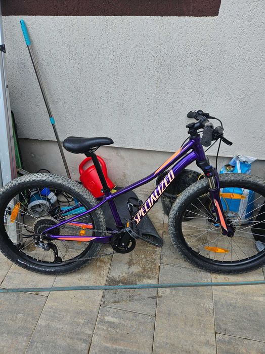 Bicicleta copii Specialized