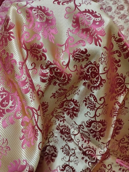 Парча шёлковая / Товар сотилади