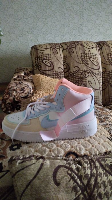 Кросовки Найк в оригенале