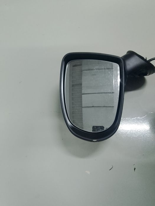 продам левое зеркало на Jac s3pro