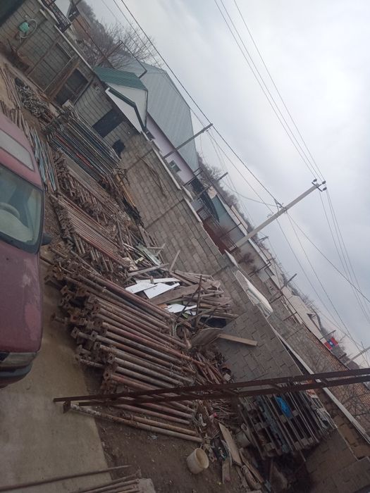 Замок тайрот таға струпцина леса бар