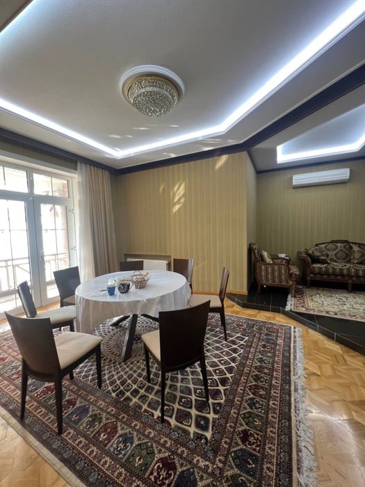 Сдаётся эксклюзивный дом в центре города Ор-р:Гостиница Россия