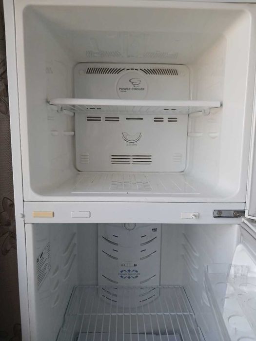 Холодильник SAMSUNG (Cooltech)
