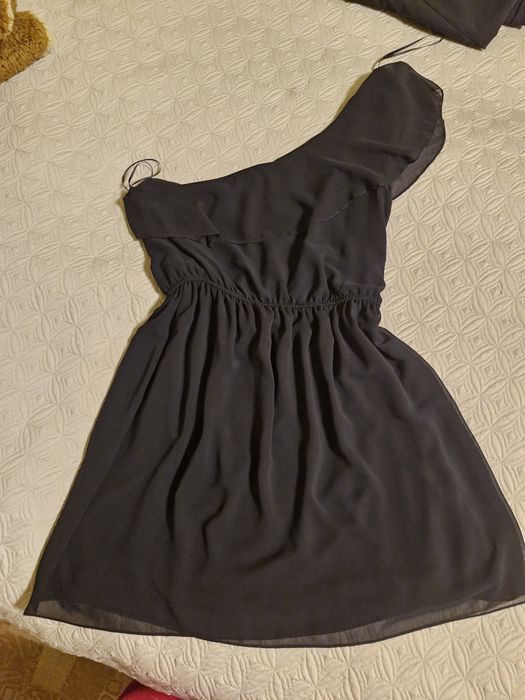 vand rochie pentru femei