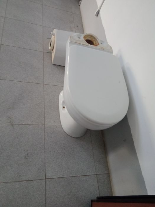 Отдам бу унитаз бесплатно