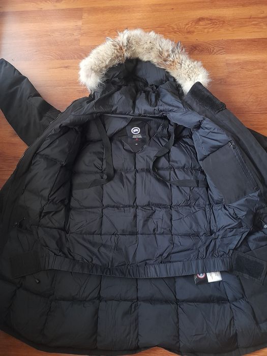 CANADA GOOSE дамска парка M размер.