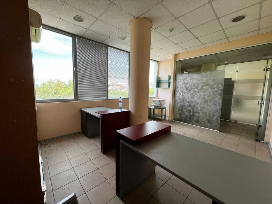 Дава се под наем Офис в София, Люлин 7 - 21 кв.м за 228.99 € - Снимка #1